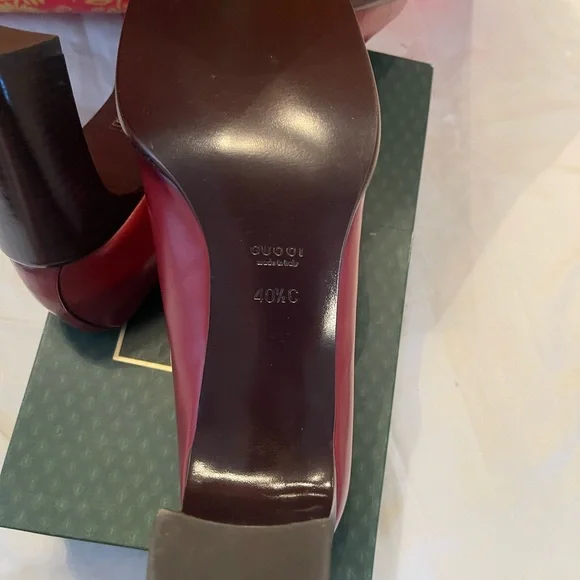 Gucci Women's Burgundy Leather Loafers with Silver Accent - Picture 3 of 12